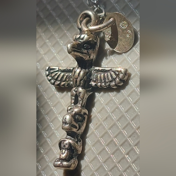 Totem pole charm on sterling chain native - Picture 3 of 13